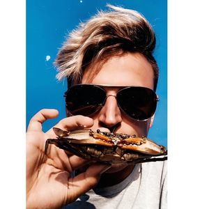 Meet your Posher, Devin